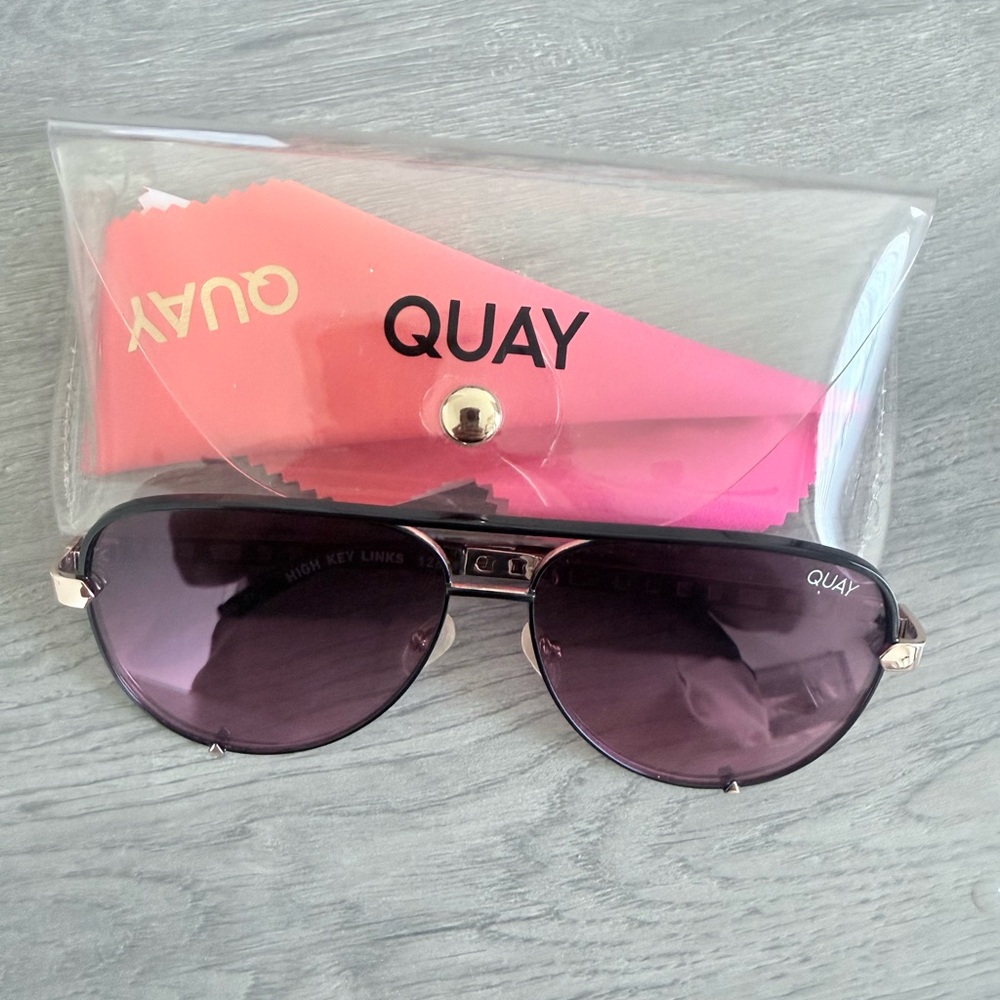 Quay Aviator Sunglasses in Purple Gradient